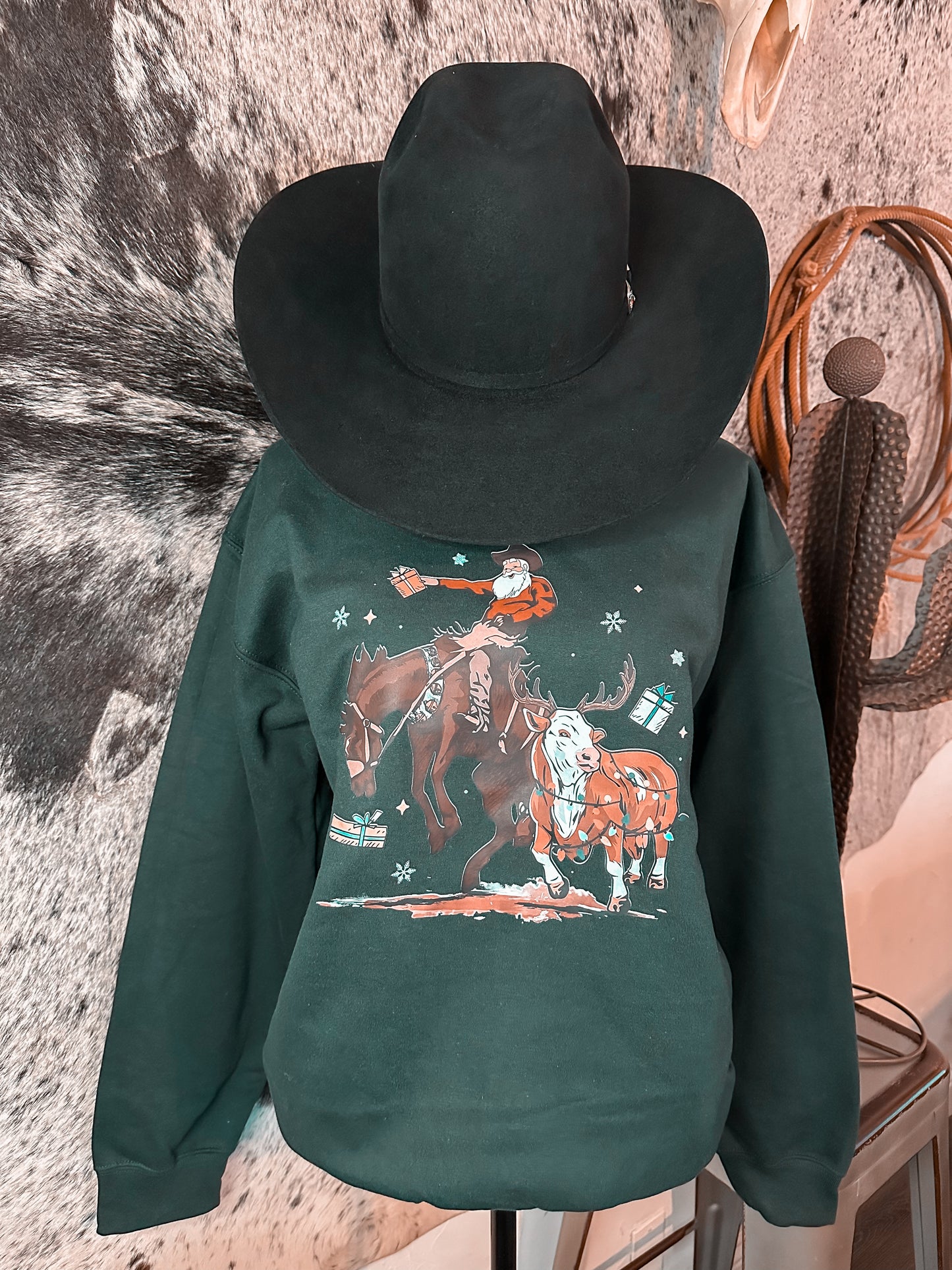 COWBOY SANTA CREWNECK